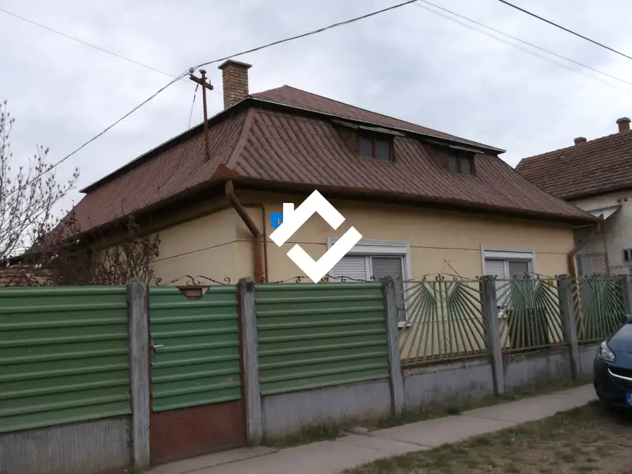 eladó családi ház, Hajdúhadház