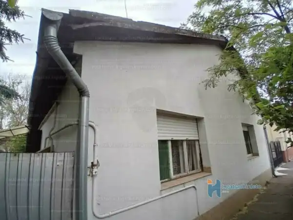 Eladó családi ház, Hatvan 2+1 szoba 90 m² 26.9 M Ft