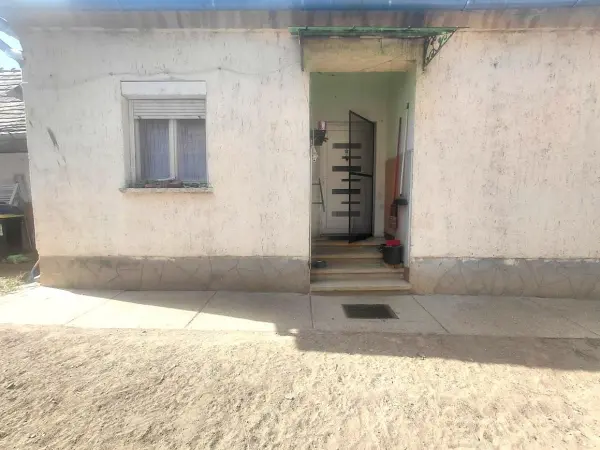 Eladó családi ház, Héreg 2+1 szoba 75 m² 40 M Ft