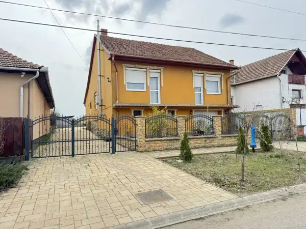 Eladó családi ház, Heves 3 szoba 138 m² 38.9 M Ft