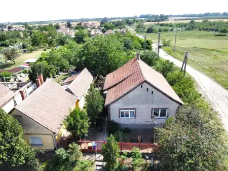eladó családi ház, Heves
