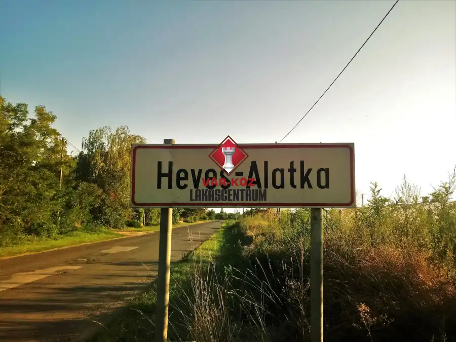 eladó családi ház, Heves
