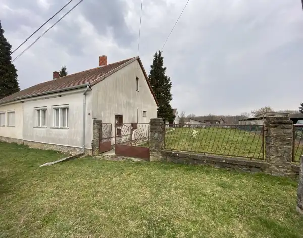 Eladó családi ház, Hosszúpereszteg 2 szoba 58 m² 21.9 M Ft