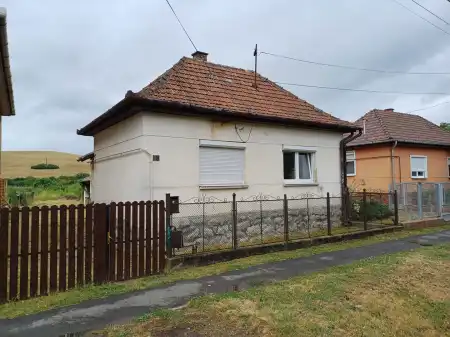 eladó családi ház, Kazár