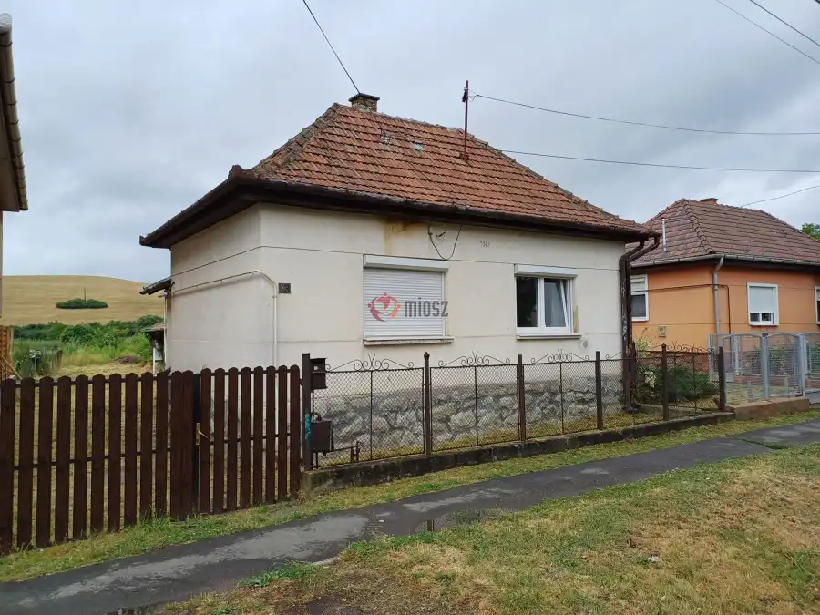 eladó családi ház, Kazár