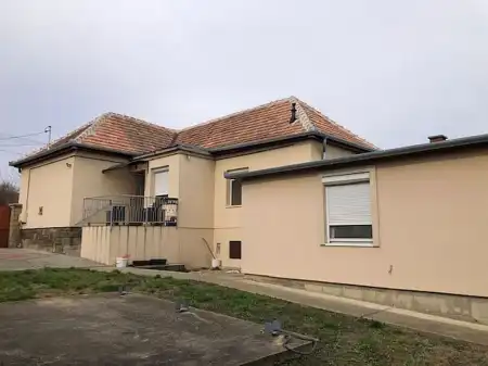 eladó családi ház, Keszthely