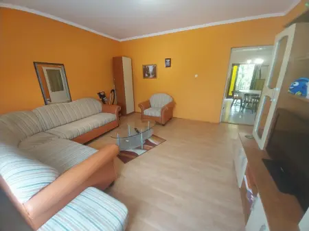 eladó családi ház, Kisbér