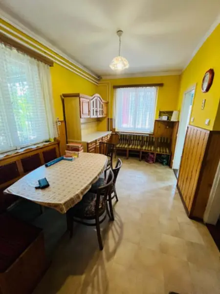eladó családi ház, Komárom