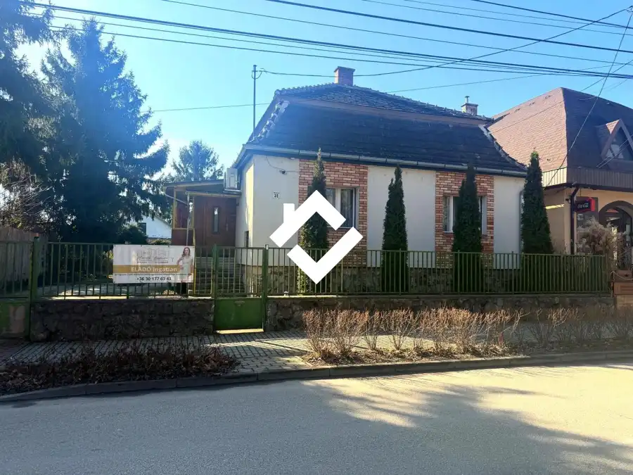 eladó családi ház, Komárom