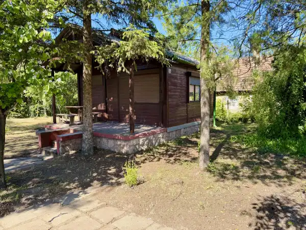 Eladó családi ház, Komárom 1 szoba 32 m² 22.99 M Ft