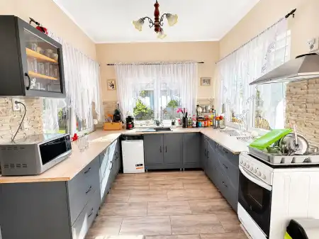 eladó családi ház, Kömlő