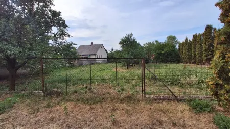 eladó családi ház, Korlát
