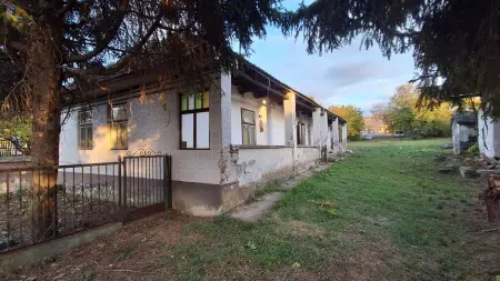 eladó családi ház, Korlát