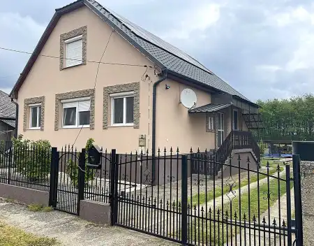 eladó családi ház, Kótaj