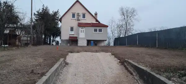 Eladó családi ház, Kulcs 3 szoba 70 m² 52.99 M Ft