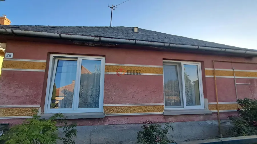 eladó családi ház, Lábatlan