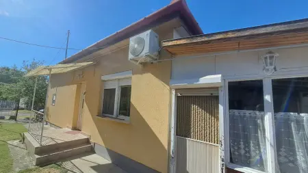 eladó családi ház, Lábatlan
