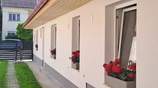 Eladó családi ház, Leányvár 5+1 szoba 130 m² 89.8 M Ft