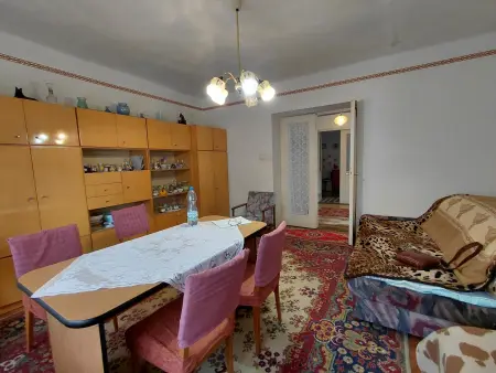 eladó családi ház, Mád