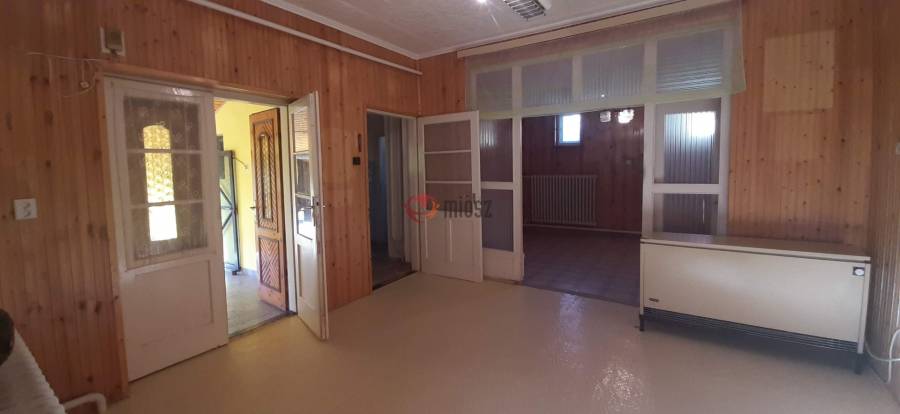 eladó családi ház, Mád