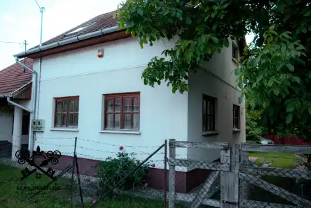 eladó családi ház, Maglód
