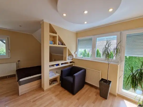 Eladó családi ház, Majosháza 4 szoba 175 m² 97 M Ft