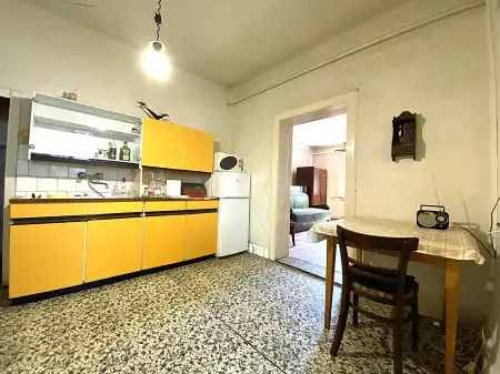 eladó családi ház, Makád