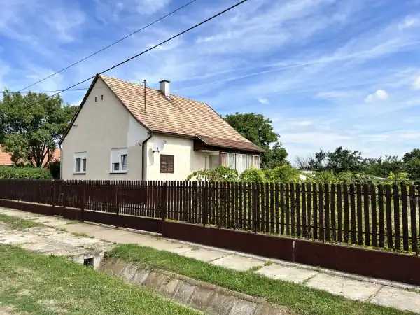 Eladó családi ház, Mátyásdomb 2 szoba 88 m² 39.9 M Ft