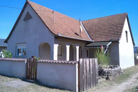 eladó családi ház, Mikebuda