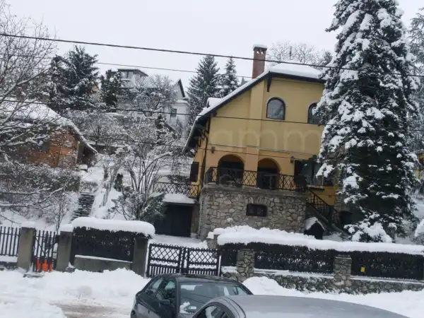 Eladó családi ház, Miskolc 5+1 szoba 260 m² 122 M Ft