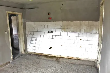eladó családi ház, Miskolc