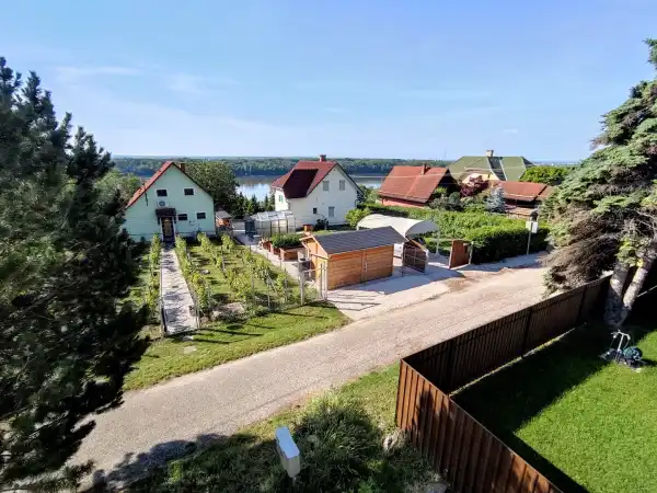 Eladó családi ház, Mohács 4 szoba 100 m² 66.9 M Ft