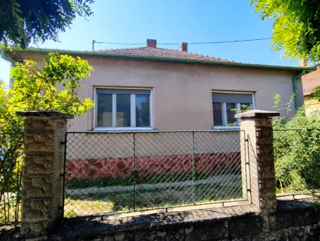 eladó családi ház, Mohács