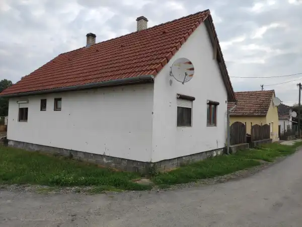 Eladó családi ház, Mohács 4 szoba 62 m² 11.5 M Ft