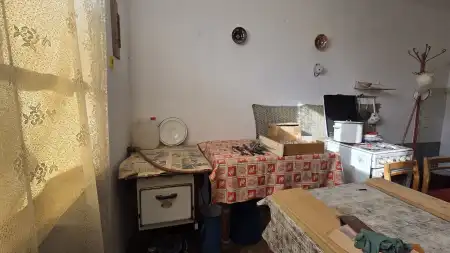 eladó családi ház, Monok