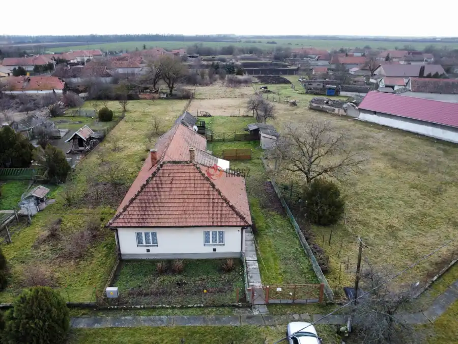 eladó családi ház, Nagyút