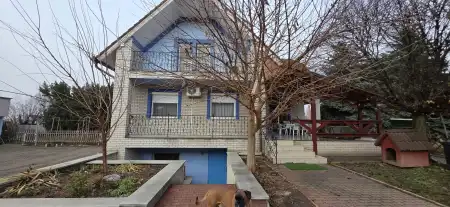 eladó családi ház, Nagyvenyim