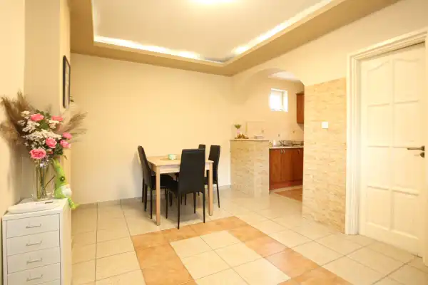 Eladó családi ház, Nézsa 1 szoba 50 m² 29.9 M Ft