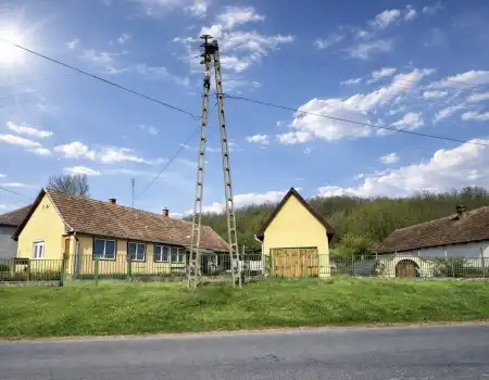 eladó családi ház, Nőtincs