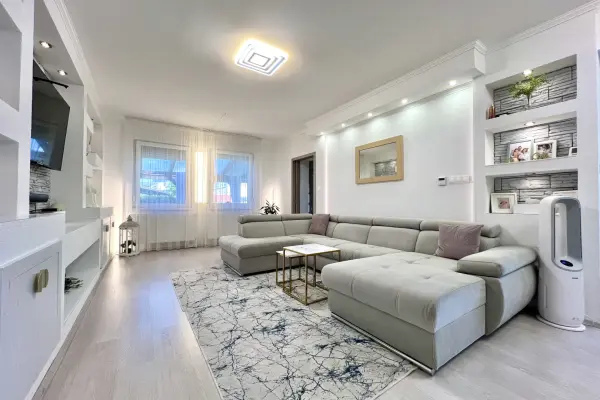 Eladó családi ház, Nyíregyháza 5 szoba 139 m² 97.9 M Ft
