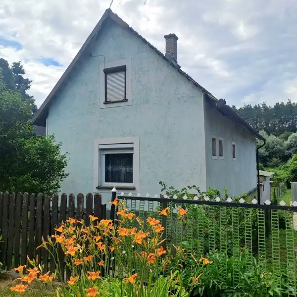 Eladó családi ház, Óbarok 2 szoba 96 m² 46 M Ft