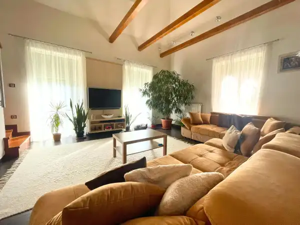 Eladó családi ház, Őrbottyán 5 szoba 168 m² 169.9 M Ft