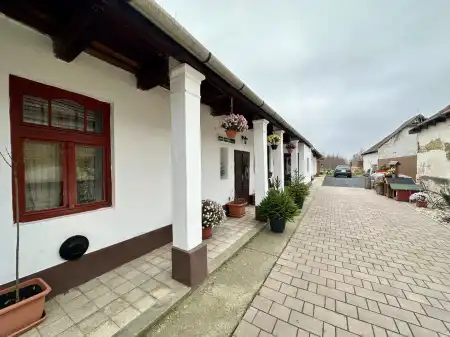 eladó családi ház, Őrhalom