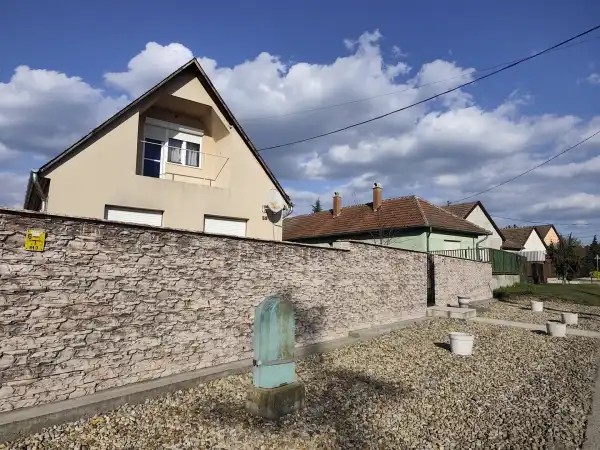 Eladó családi ház, Örkény 3 szoba 111 m² 58.8 M Ft
