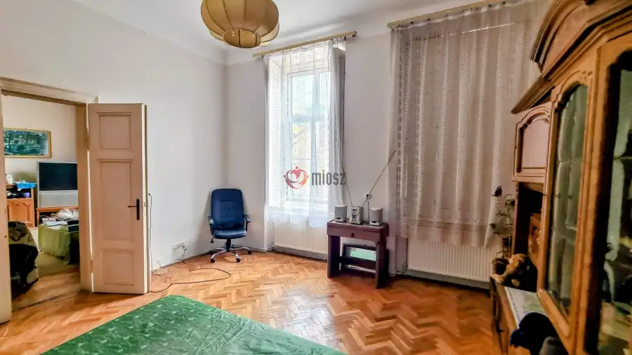 eladó családi ház, Paks