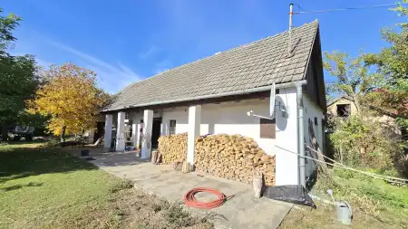eladó családi ház, Paks eladó családi ház, Paks