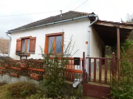 eladó családi ház, Parád