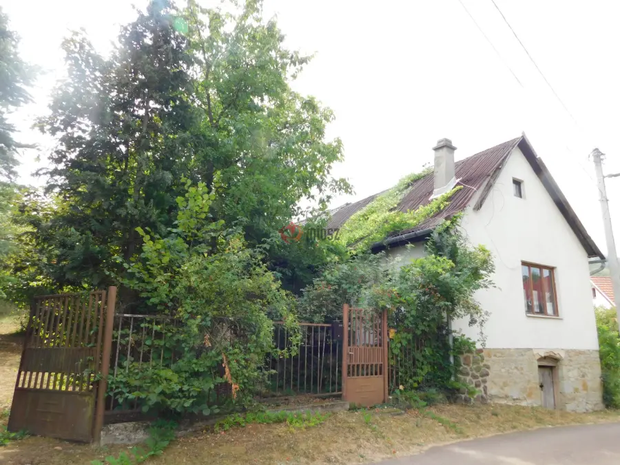 eladó családi ház, Parád