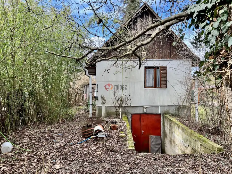 eladó családi ház, Pátka