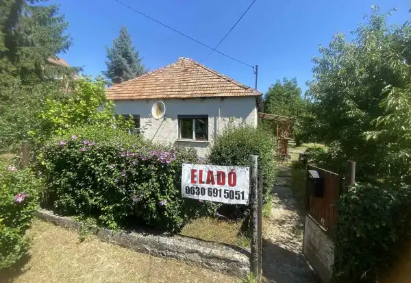 Eladó családi ház, Páty 2 szoba 60 m² 75 M Ft